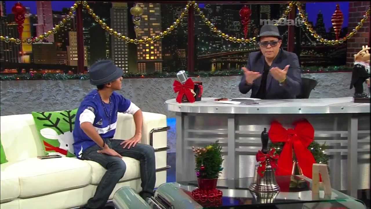 Una Entrevista con Miguelito con Muchas Risas y Chistes, Esta Noche Tu Night (12-6-11)
