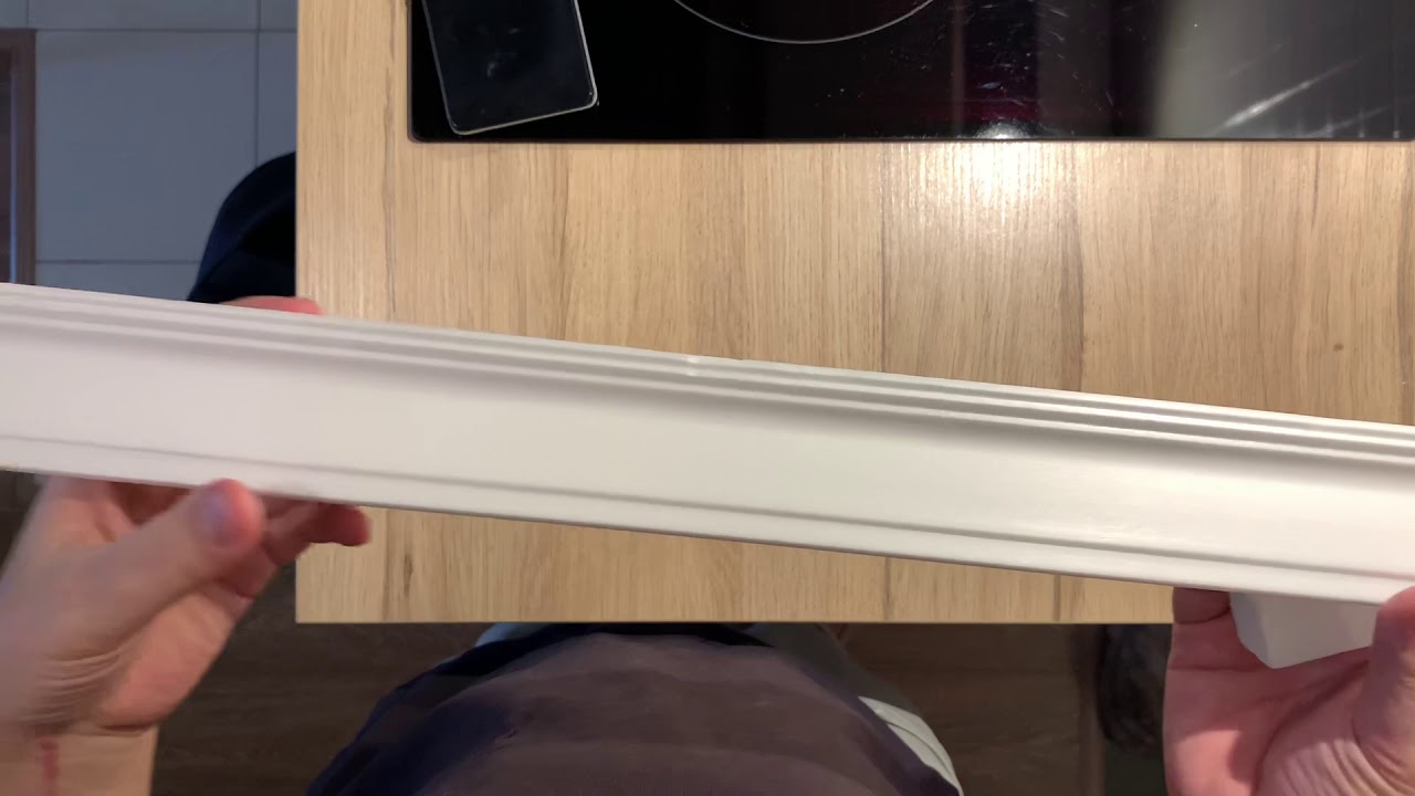 Как убрать вмятины с потолочного плинтуса? / How to remove dents from a
