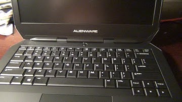 Alienware 13 R2: Unboxing and test run (11/2015)