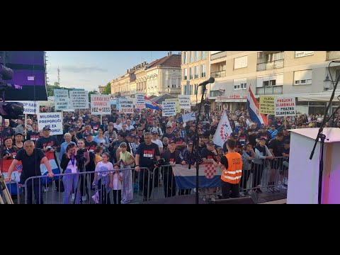 "Ustani i ostani" - Prosvjedni skup Domovinskog pokreta u Slavonskom Brodu