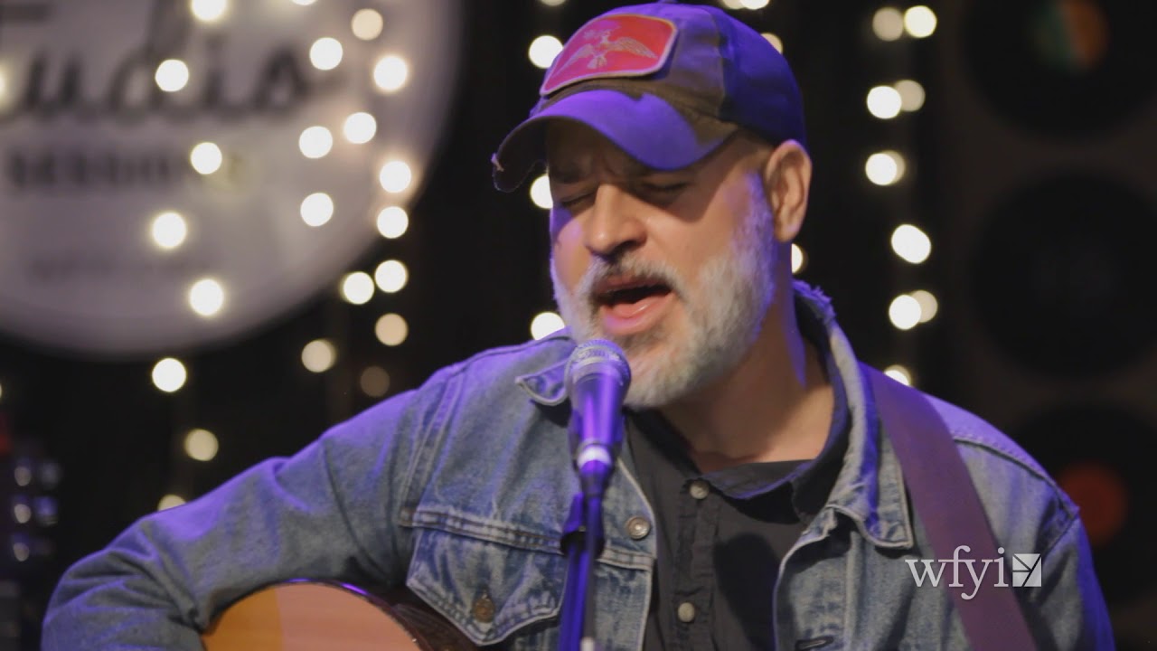 Chad Mills - Seams (Small Studio Sessions)