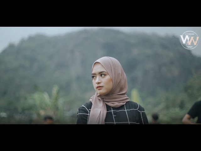 Woro Widowati - Cukup (Official Music Video) class=