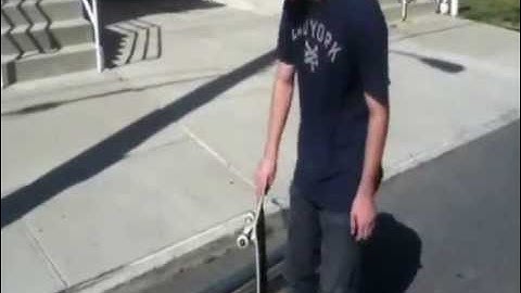 Backside Feeble Grind Trick tip