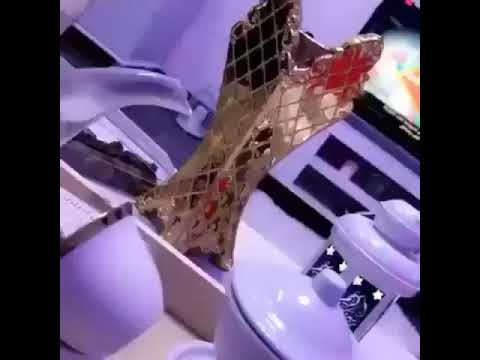 ياغناتي صاحبك ضامي االحب عذااب