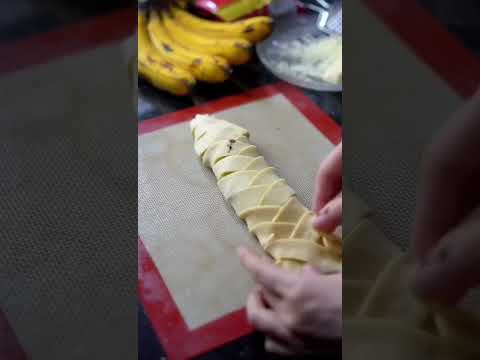 RESEP STRUDEL PISANG