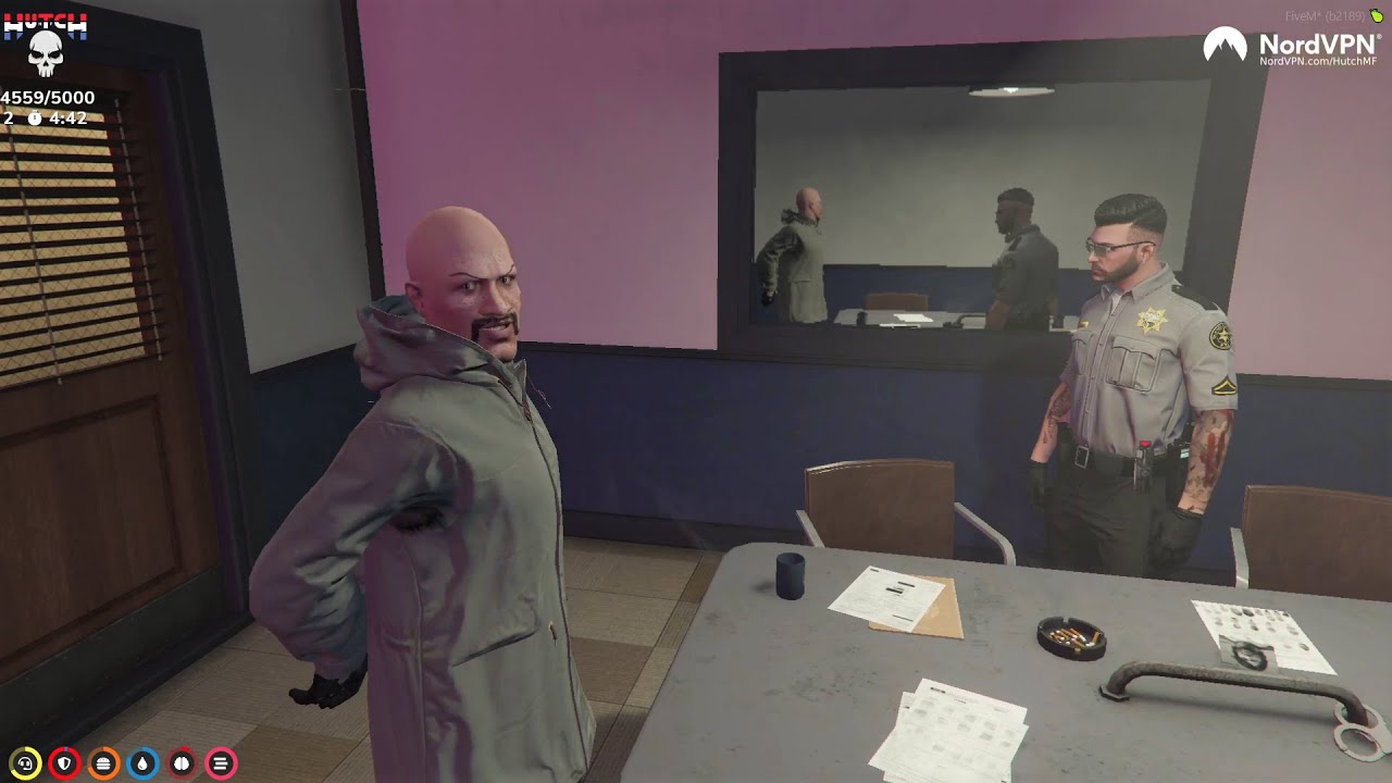 Hutch Talks to Cop Who Told Police to Mag Dump CG (NOPIXEL)
