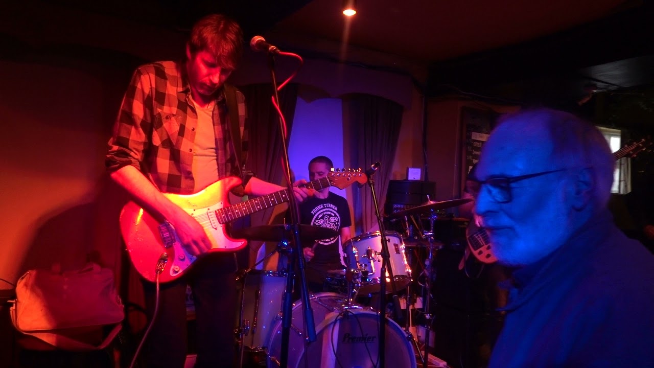 King Street Turnaround - Bird Nest On The Ground