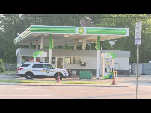 2 men recovering after shooting at Northside gas station, police say class=