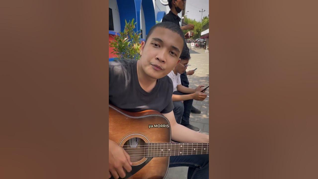 Ingat Parfum Ya Morris!