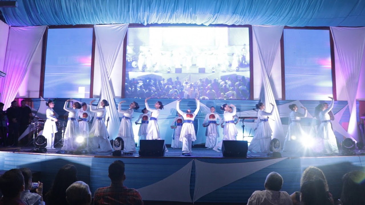 DANZA CRISTIANA HEBREA HINEMI CON CONTEMPORÁNEO