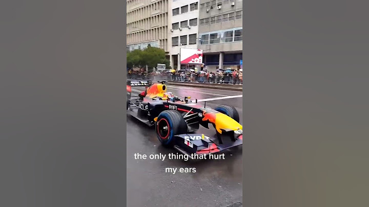 F1 racing car sound loud exhaust beautiful sound I like most