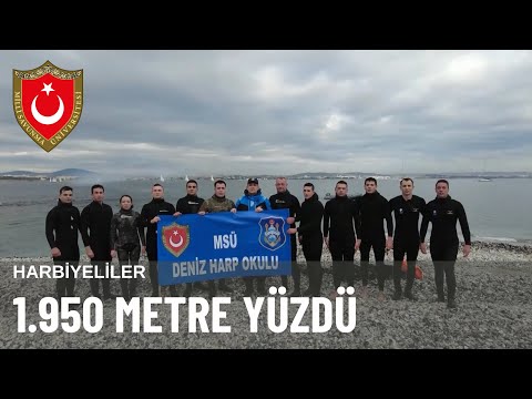 Harbiyeliler, 1.950 Metre Mesafedeki Tuzla Adası'na Yüzdü.