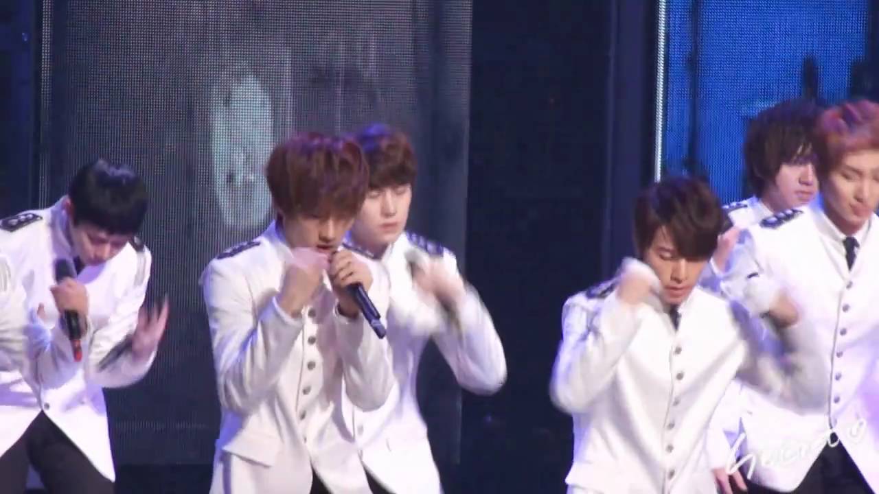 101231 가요대제전 - Sorry Sorry + 미인아 (KYUHYUN)