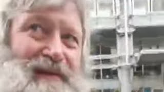 Jean Et Moi Évoquons Des Prises De Décisions Qui Desservent Les Concitoyens. Paris Le 08082026.