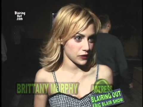 The late Brittany Murphy talks to Eric Blair 2001