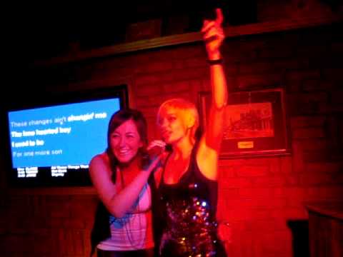 How not to do karaoke Claire Gilchrist style!