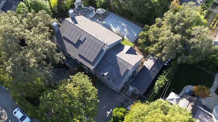 1 bed, 1 bath, 569 square foot ADU from Villa