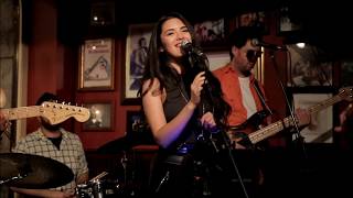 Linggo at the Irish Times Pub: I Try (Macy Gray cover song)