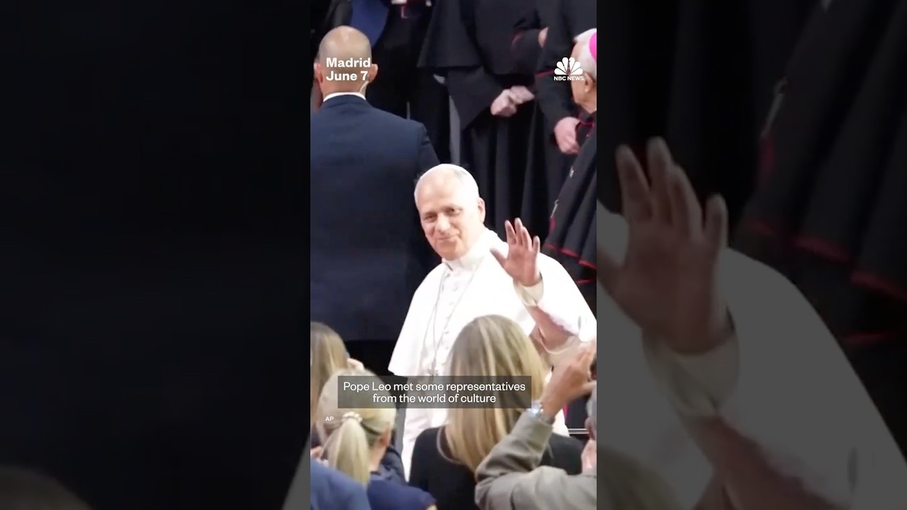 Pope Leo meets Antonio Banderas during an event celebrating Spanish culture and art