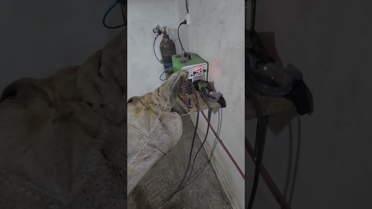 Atom I-180.Зварювальний апарат 