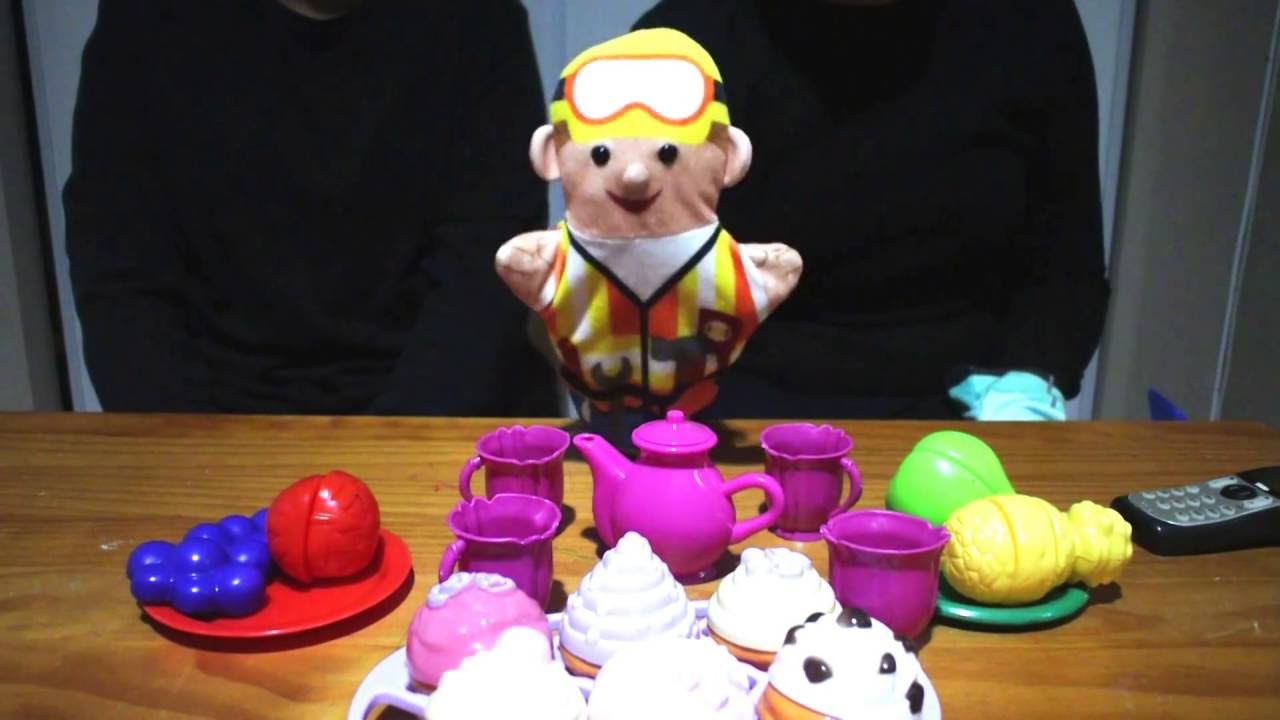 HAPPY BIRTHDAY TEA PARTY - SING HAPPY BIRTHDAY