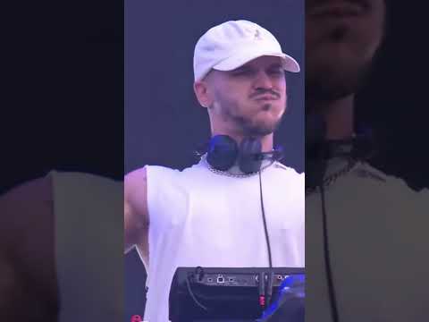 Nico Moreno dropped “People Stomping” by Samuel Moriero @ Tomorrowland and the energy was lit🔥