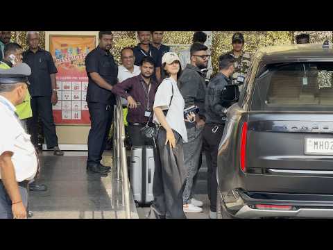 Disha Patani Spotted At Kalina Airport