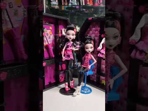my Monster High Draculaura's Draculocker