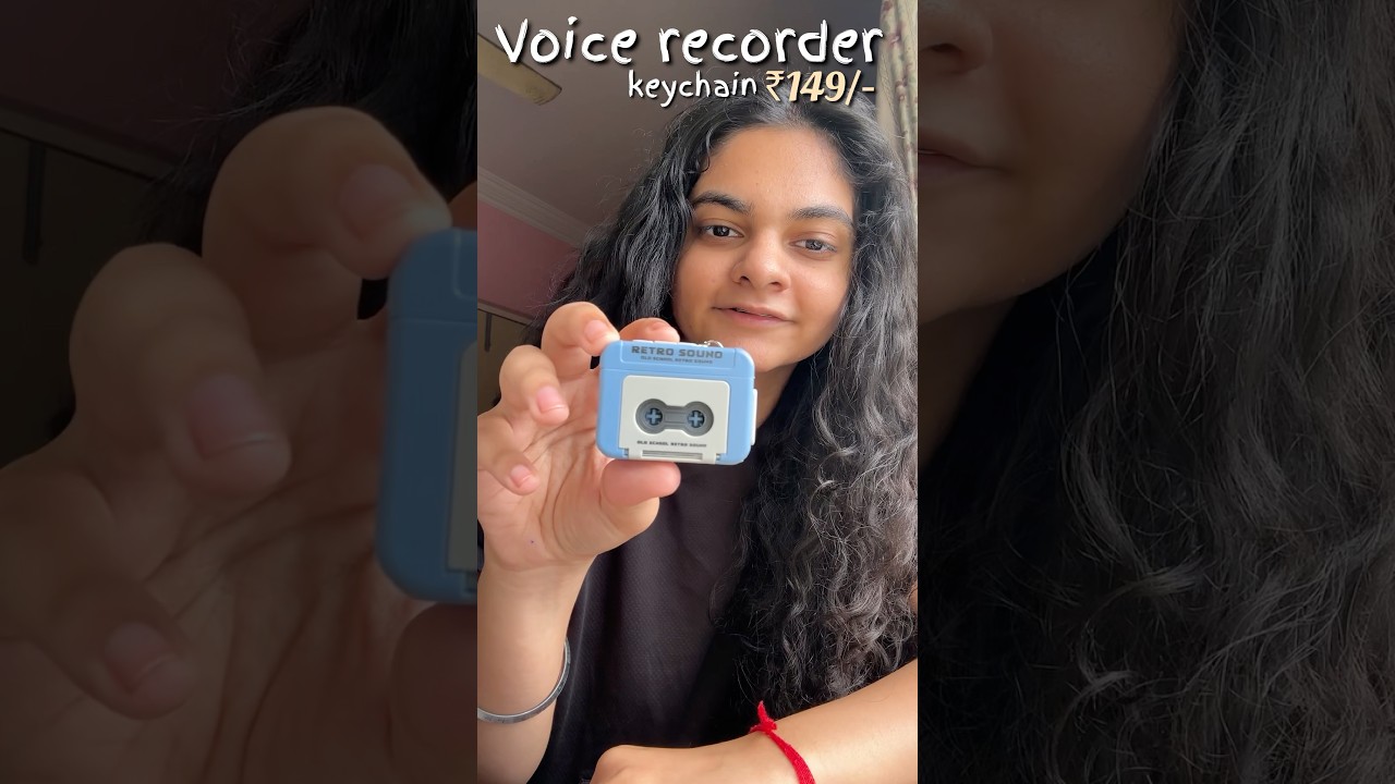 A voice recording in a keychain!! How cool is that??? 