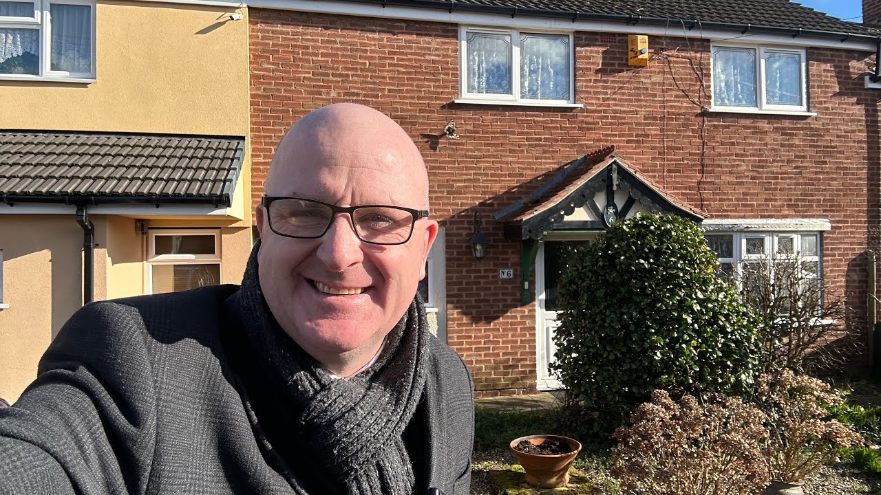 Property for sale in Nuneaton - Chestnut Crescent, Camp Hill with Sheldon Bosley Knight