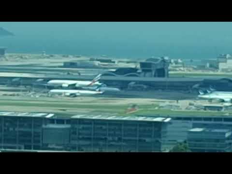 UNITED ARAB EMIRATES AIRLINES LANDING AT HONGKONG INTERNATIONAL AIRPORT