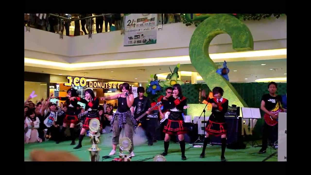 Summer Sound feat Lumina Scarlet - Heavy Rotation (Poppish Lovish 3 @ Festival Citylink) WMV V9 003