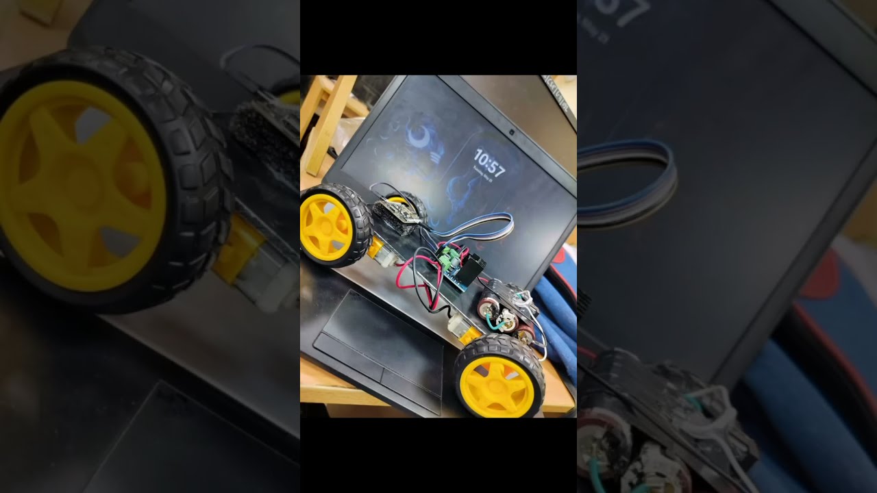 four wheel drive blutooth control car 