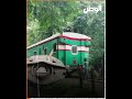 رجل يسرق هاتف ا من قطار متحرك بطريقة غير متوقعة فيديو يثير الجدل في بنغلاديش 
