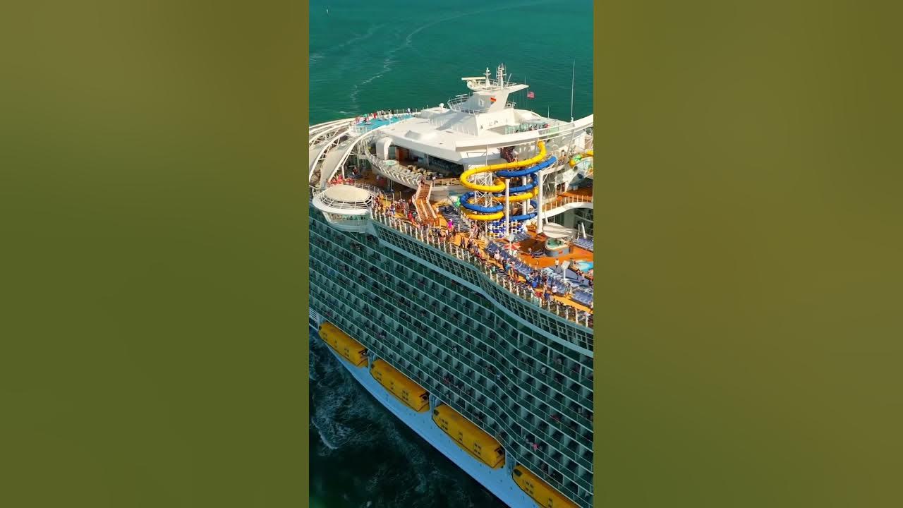 This ship got Style! 🔥 #shorts #symphonyoftheseas