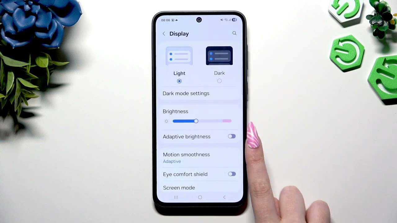 SAMSUNG Galaxy M56 5G – How to Turn On or Off Auto Brightness