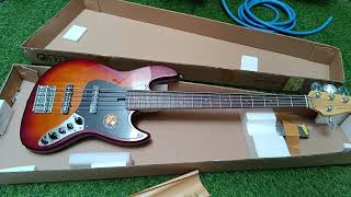 Unboxing Sire Marcus Miller V3 5 Strings