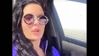 Kismetse Olur - Hazal Ve Aycan Sarki Soylerken Ve Araba Kullanirken