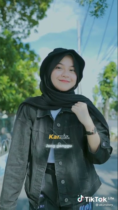 Story wa cewek cantik