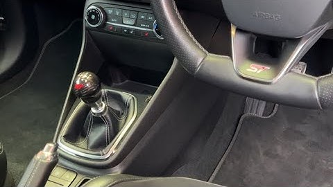 Fitting The FORD PERFORMANCE Carbon Gear-Knob To My ST