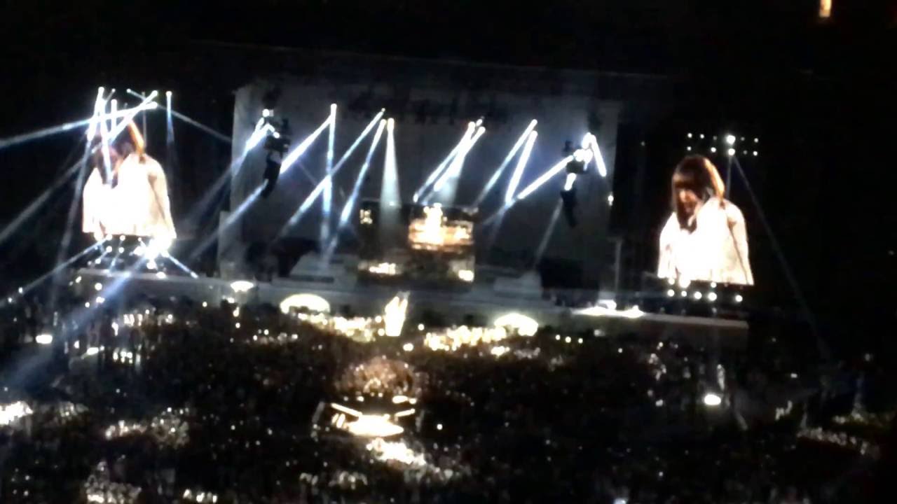 Rihanna live Opening at ANTI World Tour Munich 07.08.2016