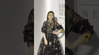 Raa Duggal Grace The Carpet For Completing 25Th Years Of Lakme Fashion Week X Fdci