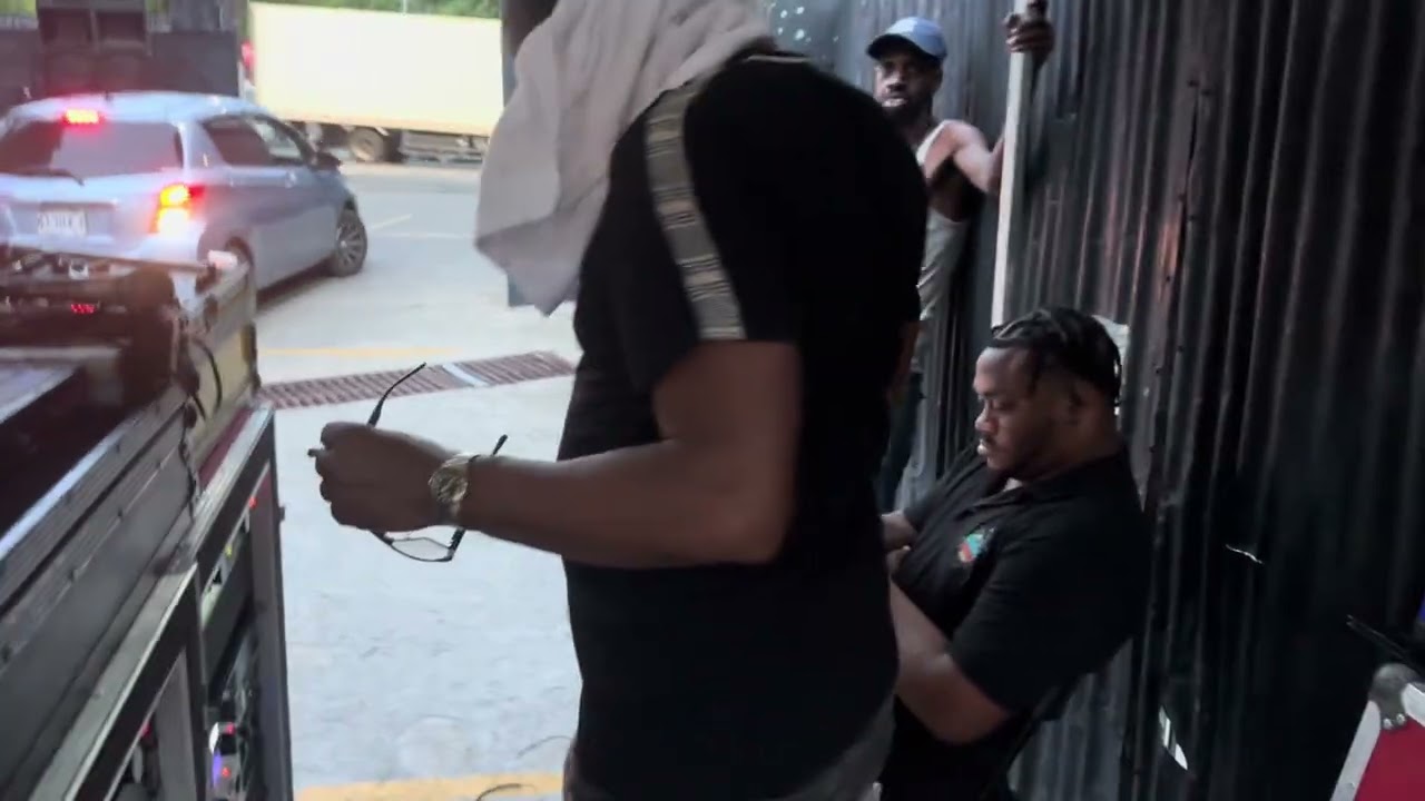 ЗВУК NUH GRAIN, ВИБРИРОВАНИЕ С НЕКОТОРЫМИ ДАБЗАМИ