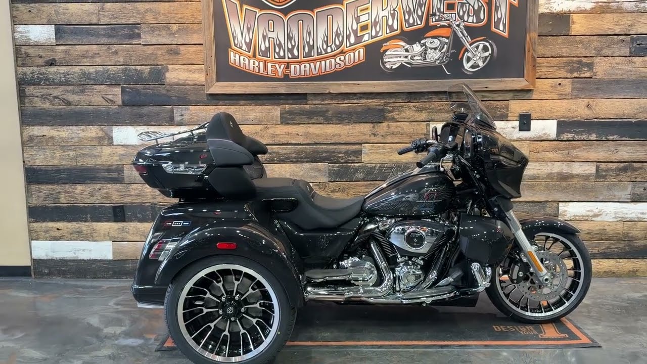 LIBERTY EDITION!! 2026 Harley-Davidson Enthusiast Street Glide 3