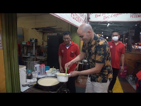 Video: 10 jela za probati na Sumatri, Indonezija