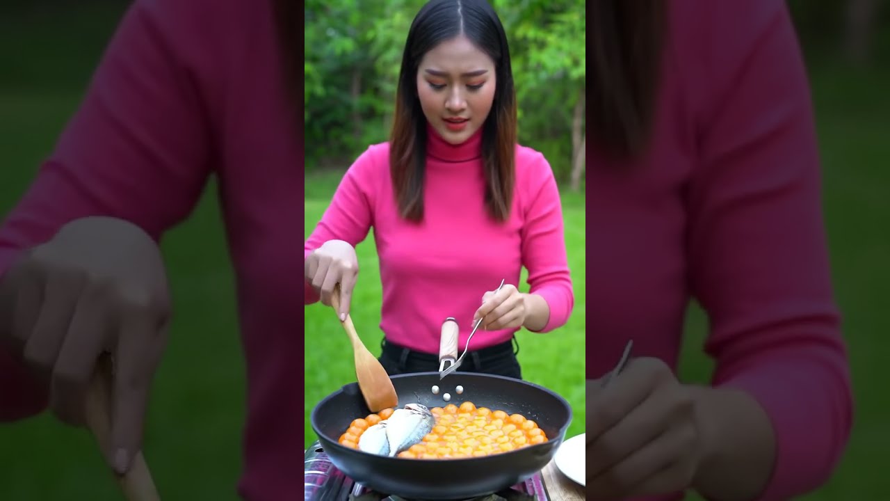 Cooking Fish with Egg Yolks 