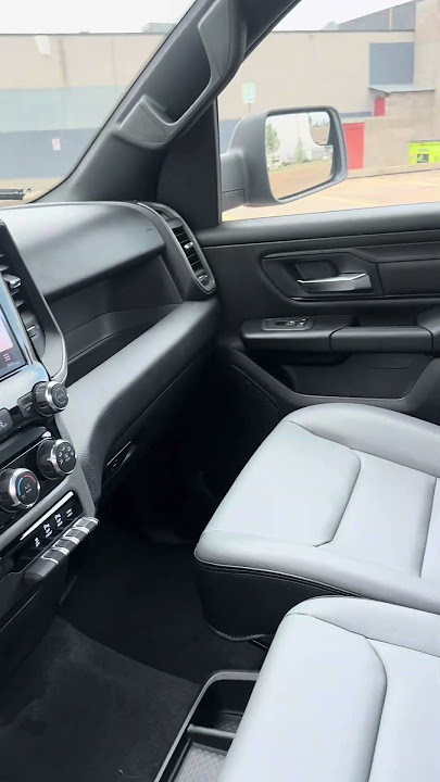 2025  1500 Tradesman quad cab  4x4