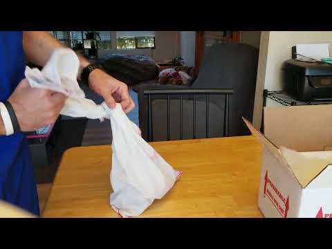 Unboxing new Ball Python!