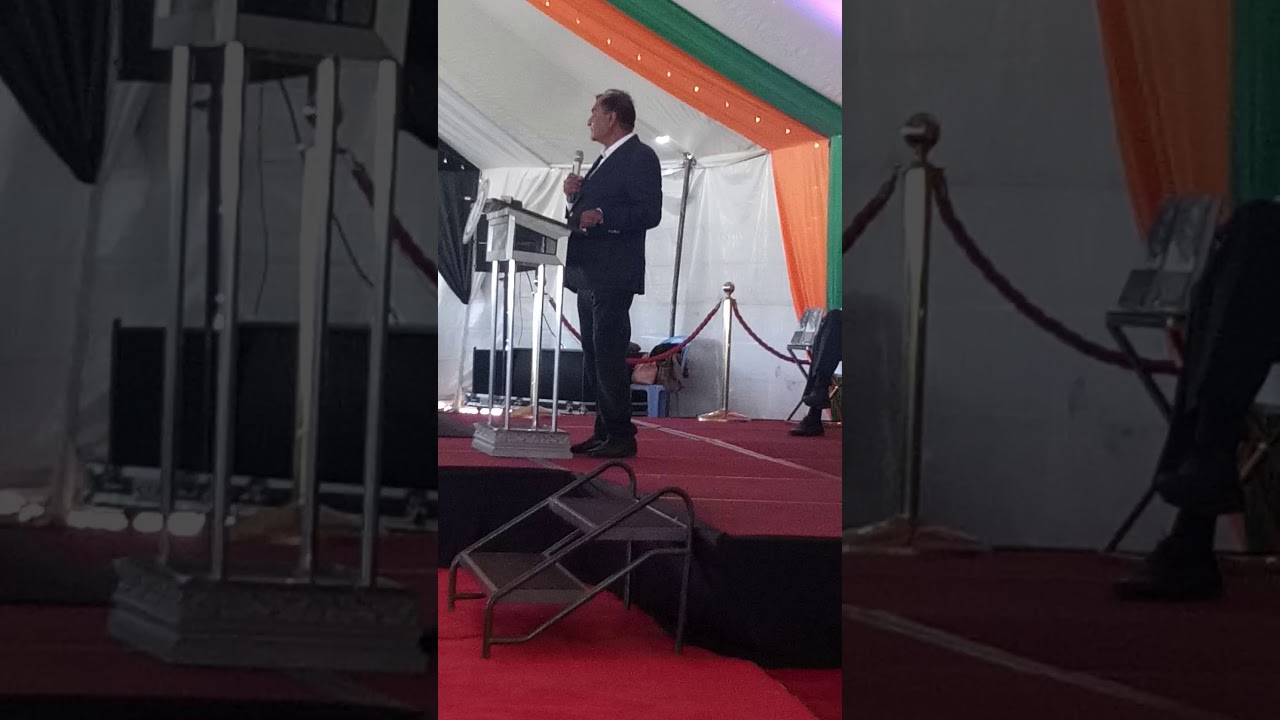 Sir Narendra Raval Speechifys on the path  to Success:Devki Group Billionare