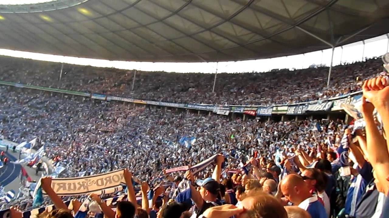 DFB Pokalfinale 2011 Königsblauer S04 live performt